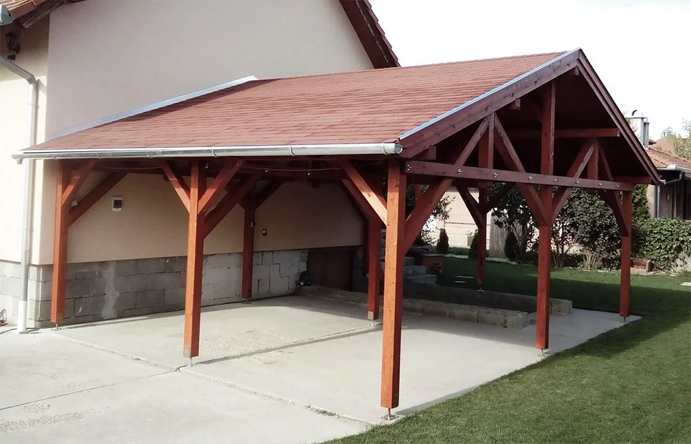 Fa előtető egyedi tervezéssel: Bak Péter, woodbak.hu