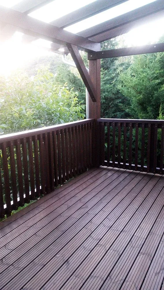 Teraszfedés fából - egyedi tervezéssel: Bak Péter, woodbak.hu