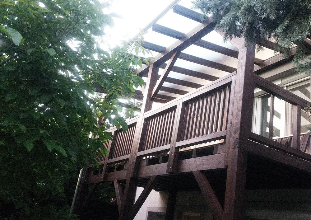 Teraszfedés fából: woodbak.hu